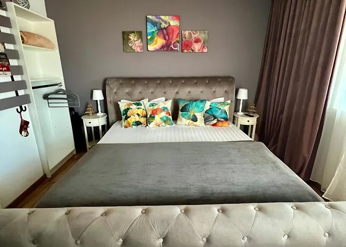 Dominic Unirii Square *