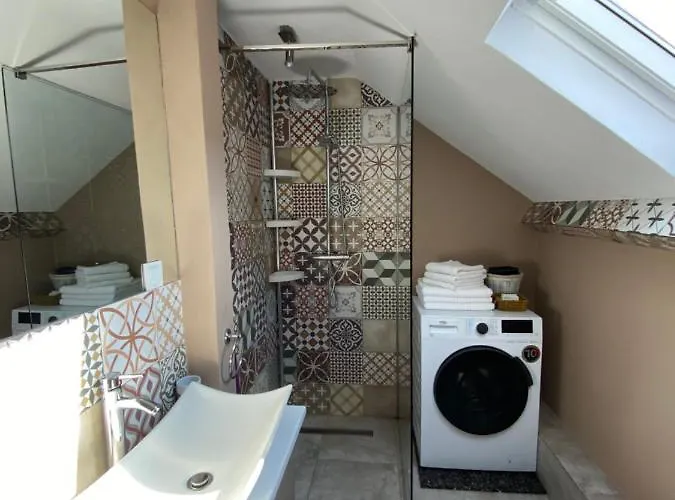 Dominic Unirii Square